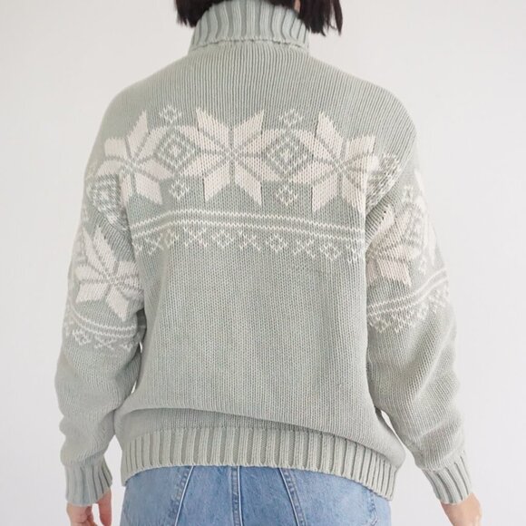 Vintage Eddie Bauer Sage & White 100% Cotton Snowflakes Turtleneck Sweater M - Picture 3 of 11